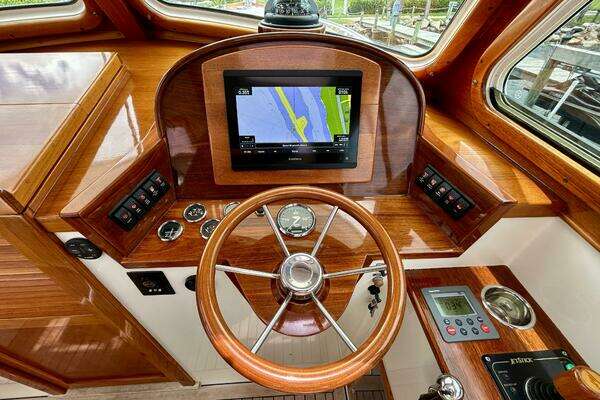 Hinckley 36 EP Yacht For Sale