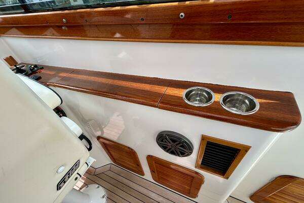 Hinckley 36 EP Yacht For Sale