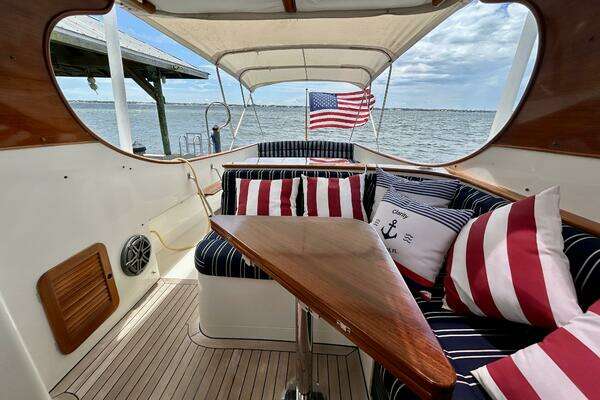 Hinckley 36 EP Yacht For Sale