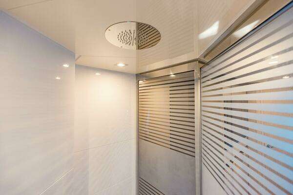 Ferretti Yachts 750 Yacht For Sale