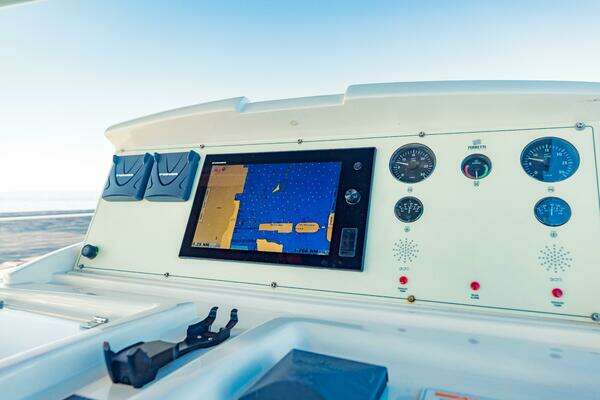 Ferretti Yachts 750 Yacht For Sale