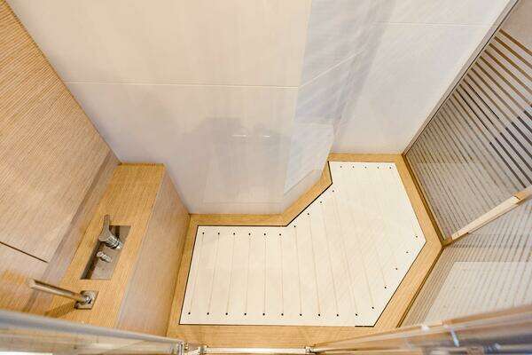 Ferretti Yachts 750 Yacht For Sale