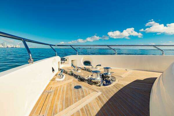 Ferretti Yachts 750 Yacht For Sale