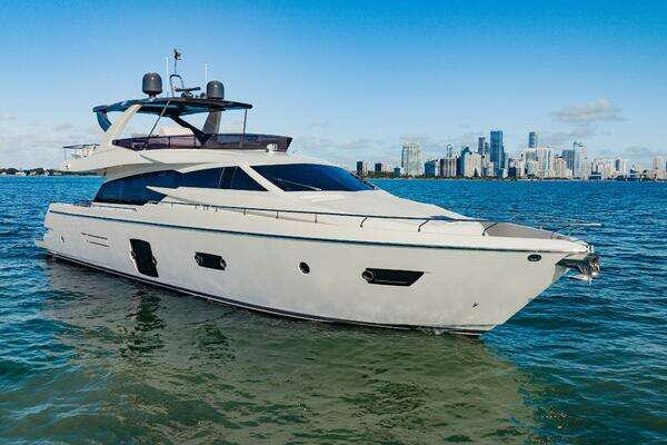 Ferretti Yachts 750 Yacht For Sale