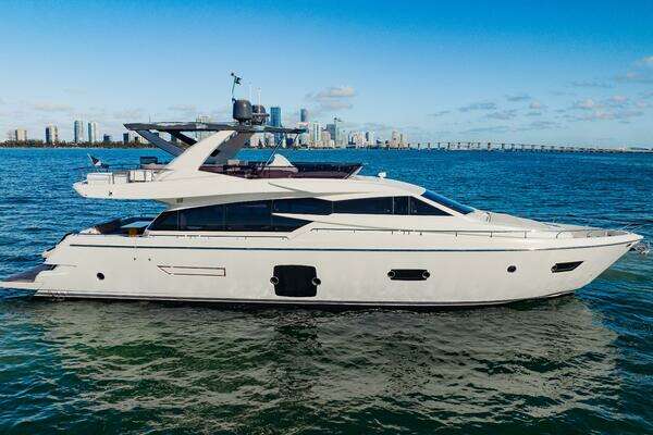Ferretti Yachts 750 Yacht For Sale