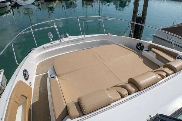 Sea Ray 320 Sundancer Yacht For Sale