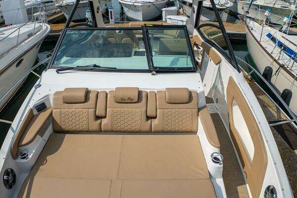 Sea Ray 320 Sundancer Yacht For Sale