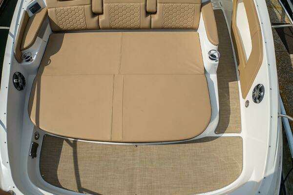 Sea Ray 320 Sundancer Yacht For Sale