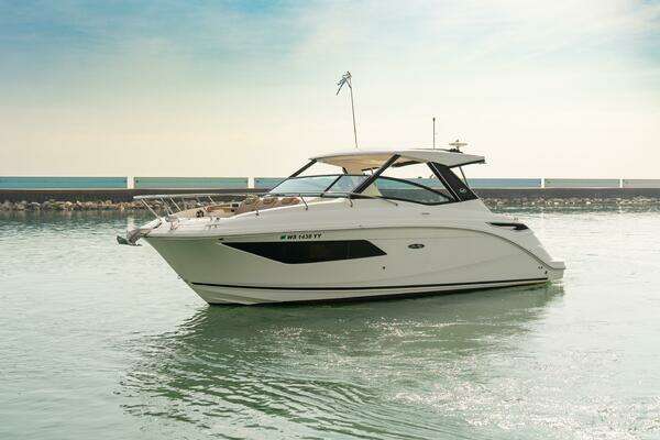 Sea Ray 320 Sundancer Yacht For Sale