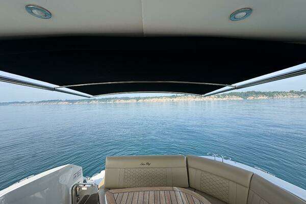 Sea Ray 320 Sundancer Yacht For Sale