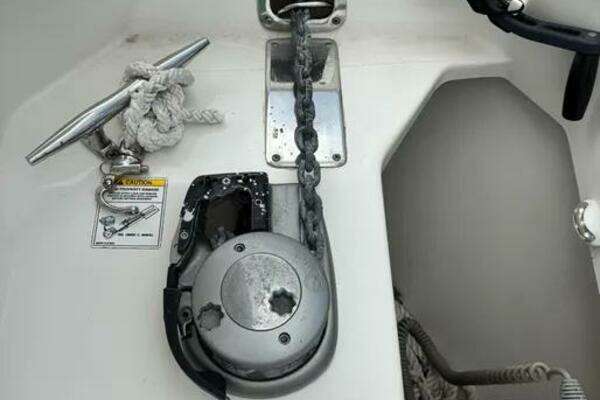 Boston Whaler 420 Outrage Yacht For Sale