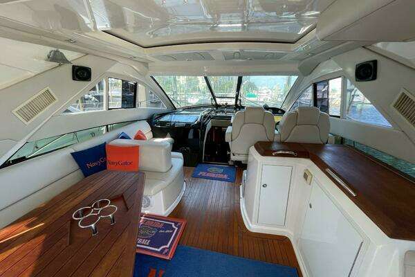 Photo of the 2009 Regal 5260 Sport Coupe "Navygator"