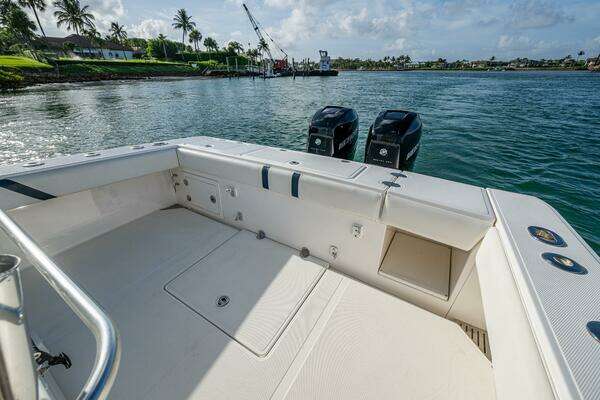 Bahama CC Yacht For Sale