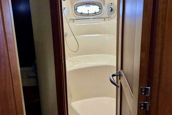 Sea Ray  Yacht For Sale