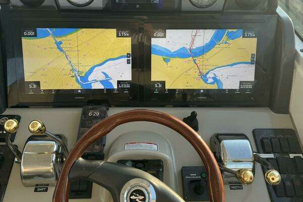 Sea Ray  Yacht For Sale