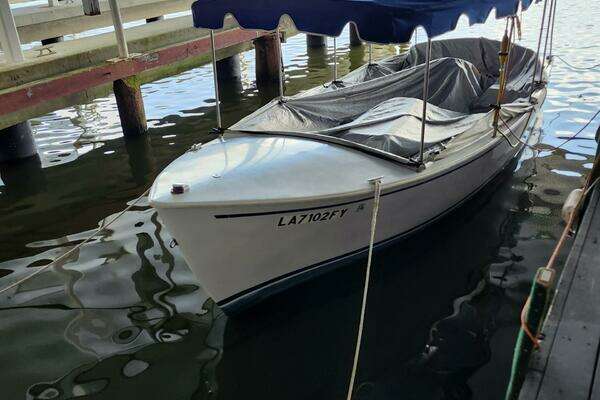 21-ft-Duffy-1998-21 Classic-Butterfly-New Orleans Louisiana United States yacht for sale