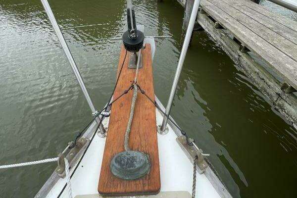 Photo of the 1981 Cape Dory 