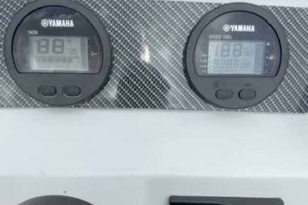 Photo of the 2023 Northstar Axis 3.8