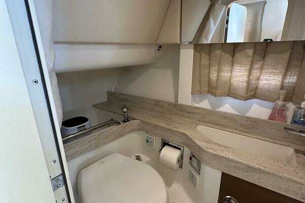Formula 350 Crossover Bowrider Yacht For Sale