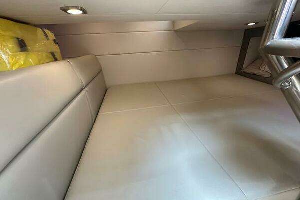 Formula 350 Crossover Bowrider Yacht For Sale