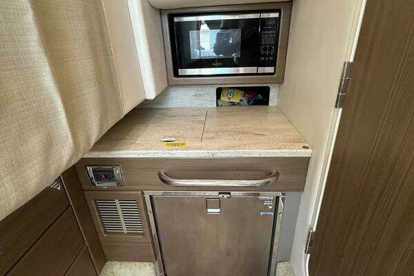 Formula 350 Crossover Bowrider Yacht For Sale