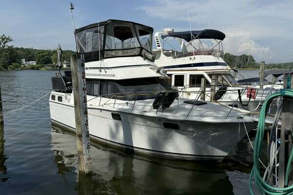32-ft-Carver-1986-3207-Lily's Pad-Grand Haven Michigan United States yacht for sale