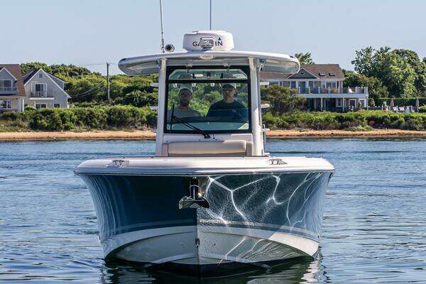 Boston Whaler 330 Outrage Yacht For Sale