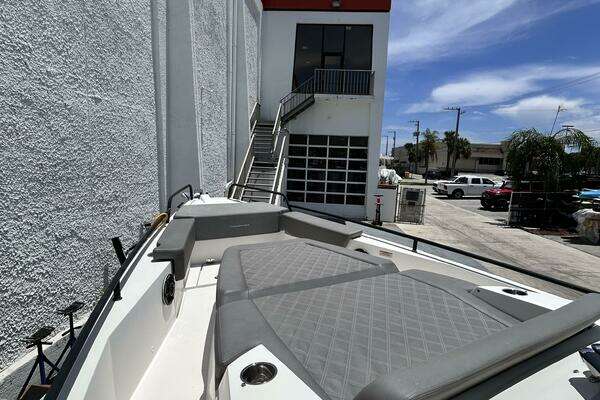 Axopar 37 Sun Top Yacht For Sale