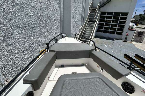 Axopar 37 Sun Top Yacht For Sale