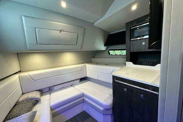 Formula 380 SSC Yacht For Sale
