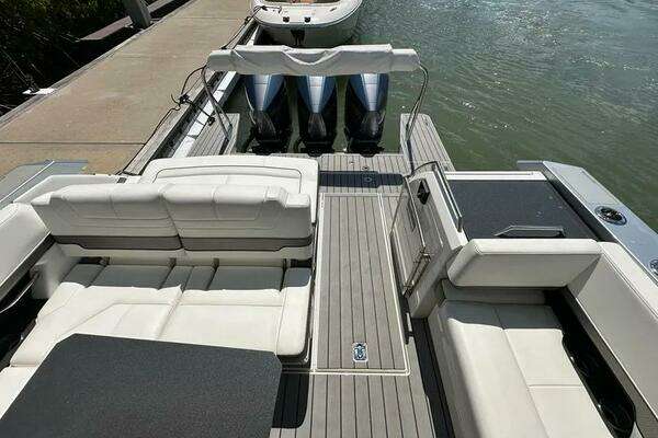 Formula 380 SSC Yacht For Sale