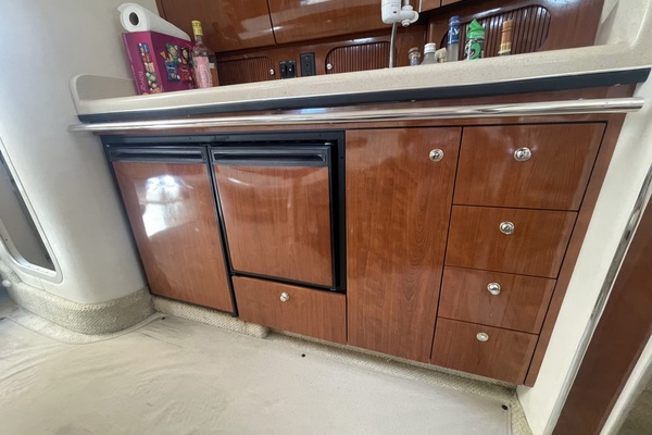 Liquidated 36ft Sea Ray Yacht For Sale