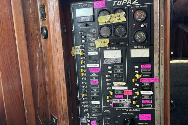 44ft Topaz Yacht For Sale