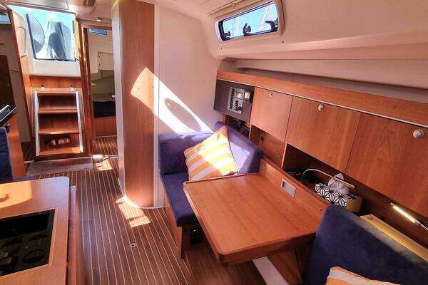 Hanse 415 Yacht For Sale