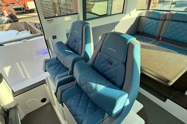 Stock 20 37ft Axopar Yacht For Sale