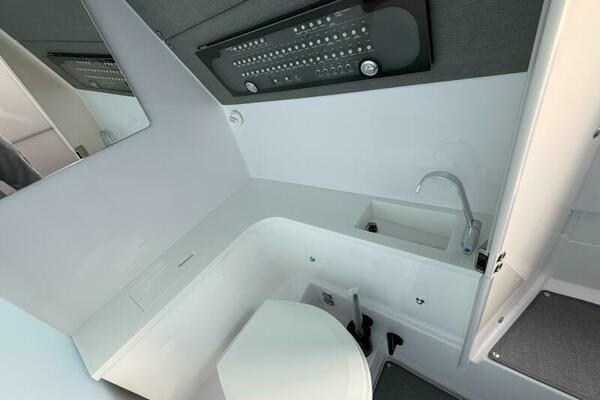 Stock 20 37ft Axopar Yacht For Sale