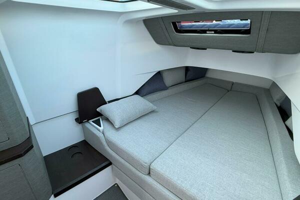 Stock 20 37ft Axopar Yacht For Sale