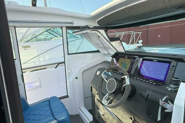 Stock 20 37ft Axopar Yacht For Sale