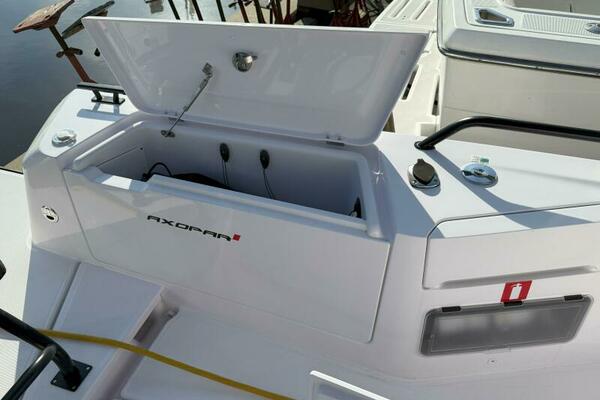 Stock 20 37ft Axopar Yacht For Sale