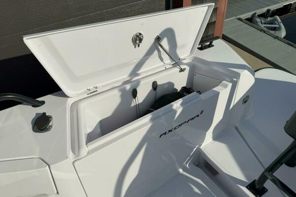 Stock 20 37ft Axopar Yacht For Sale