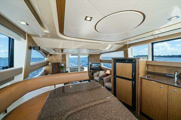Meridian 441 Sedan Yacht For Sale