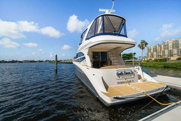 Meridian 441 Sedan Yacht For Sale