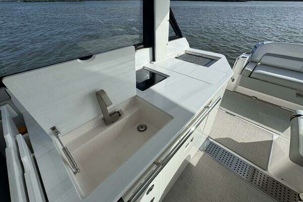Regal 36 XO Yacht For Sale