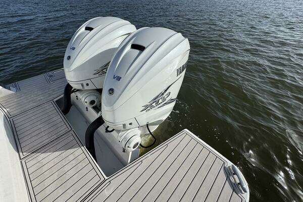Regal 36 XO Yacht For Sale