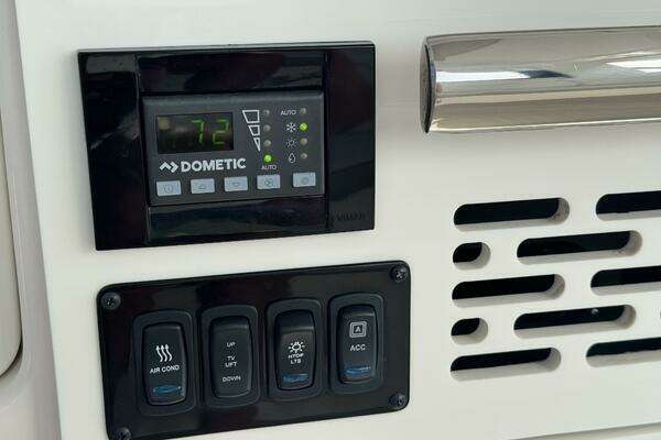 Regal 36 XO Yacht For Sale