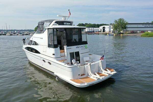Carver 444 CPMY Yacht For Sale