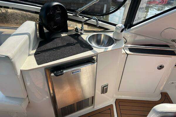 Carver 444 CPMY Yacht For Sale
