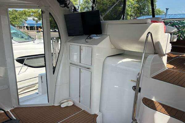 Carver 444 CPMY Yacht For Sale