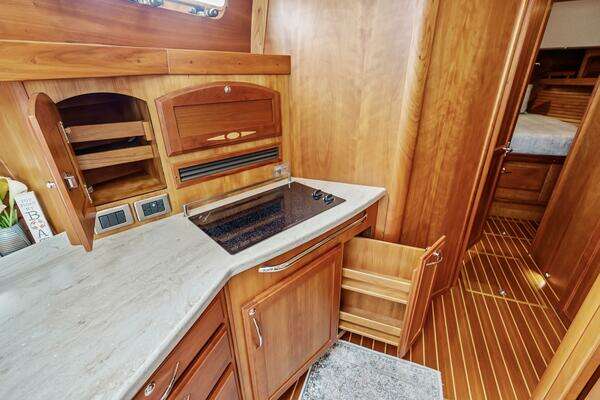 Sabre SE Yacht For Sale