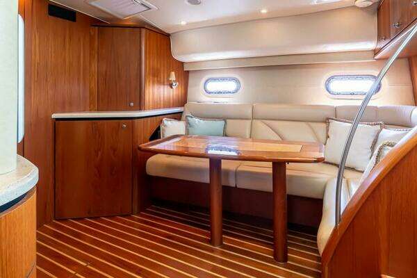 Tiara Yachts 4300 Sovran Yacht For Sale